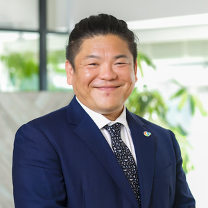 花岡 和佳男 WAKAO HANAOKA